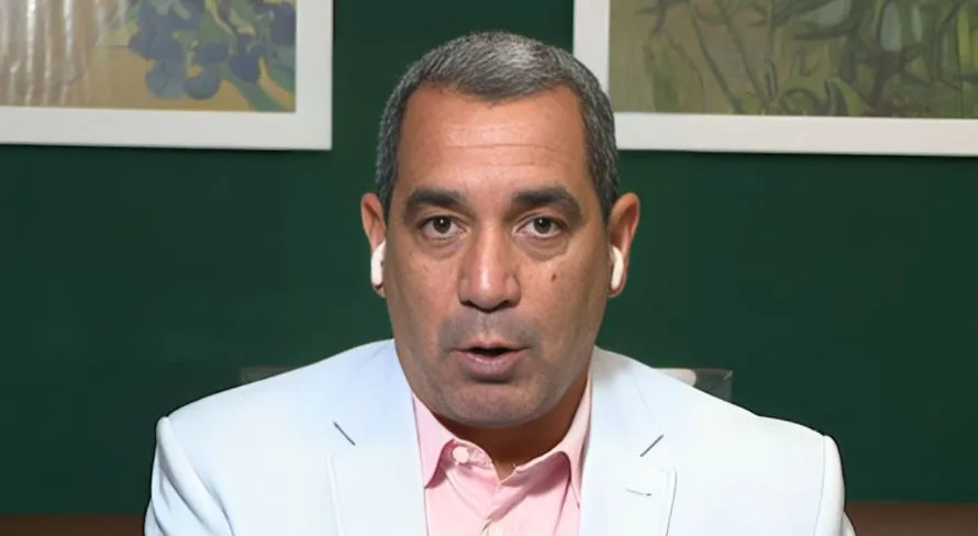 Zinho elege meia diferenciado de time do Brasileirão: “Profissional”