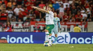 Cuiabá surpeende o Flamengo e abre o placar no Brasileirão; assista