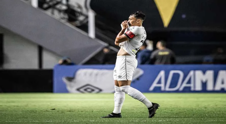 Santos aposta no ataque para marcar dois contra o Ituano; assista