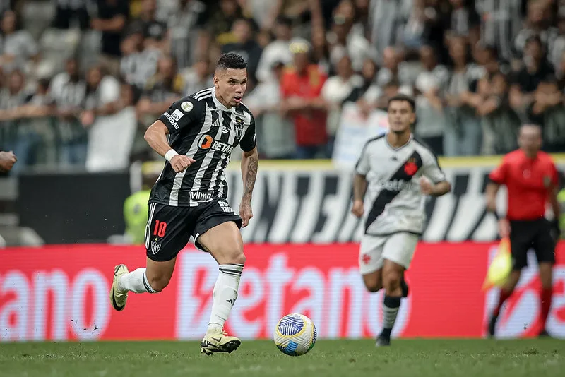 Atlético-MG vence e encerra sequência positiva do Vasco no Brasileirão