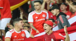 Rosario Central se aproveita de falha na defesa do Internacional para abrir o placar; assista