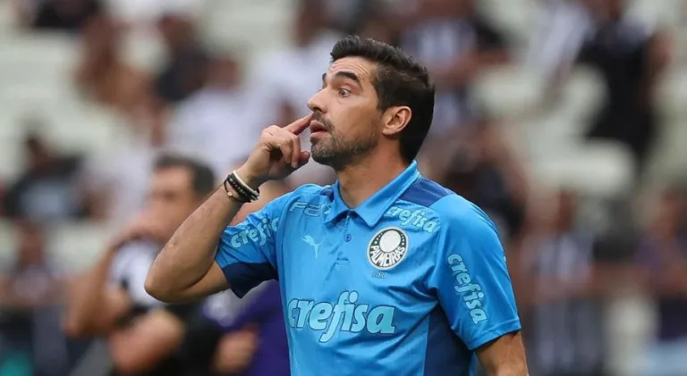 Abel Ferreira descarta time como rival do Palmeiras no Brasileirão