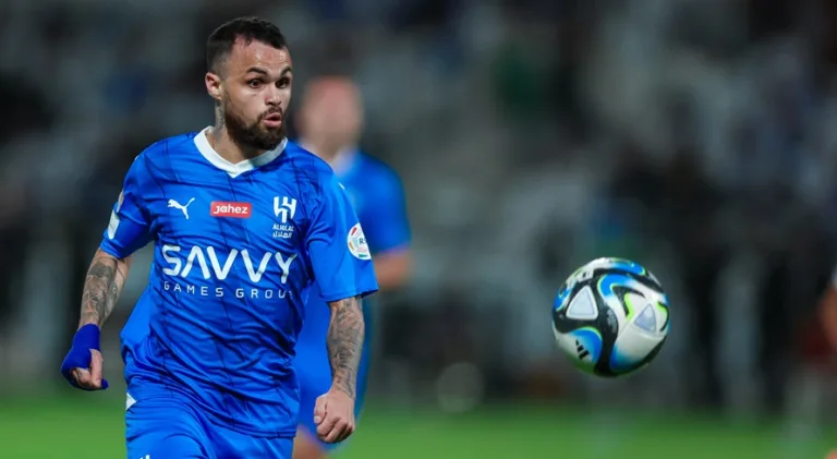 Michael anuncia que vai deixar o Al-Hilal