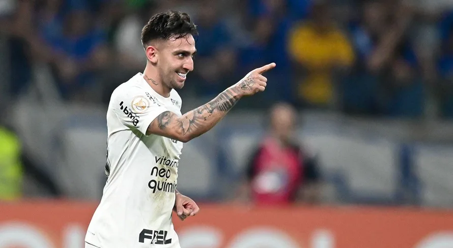 Presidente do Santos abre o jogo sobre negociação com atacante ex-Corinthians