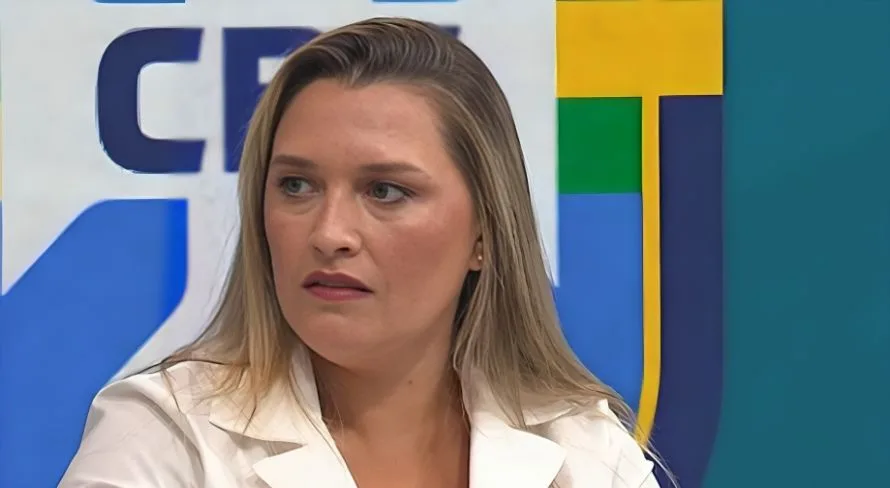 Ana Thaís dispara contra atacante de time do Brasileirão: “Atrasa tudo”