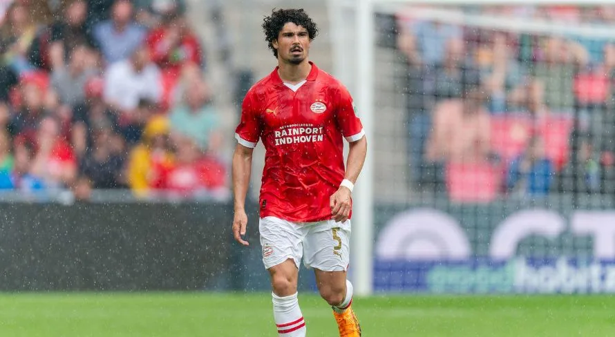 Corinthians tem interesse na contratação de zagueiro ex-PSV, que pode chegar ‘de graça’