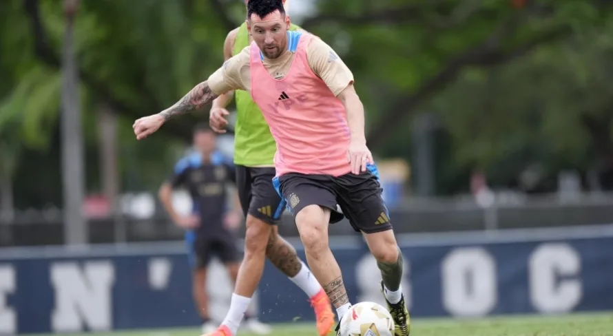 Veja a provável escalação da Argentina hoje na final da Copa América 2024