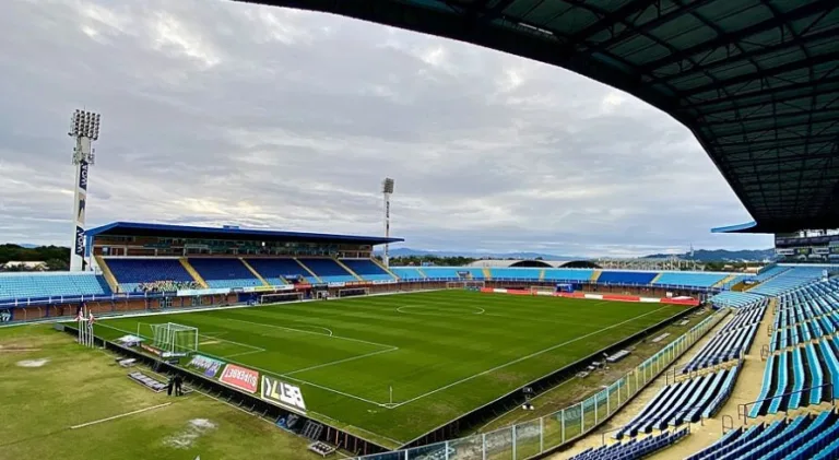 Avaí x Ceará: onde assistir ao jogo do Brasileirão Série B