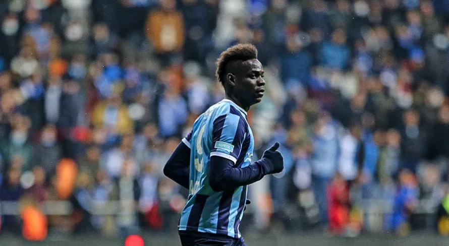 André Hernan aponta progresso em negociação entre Corinthians e Balotelli