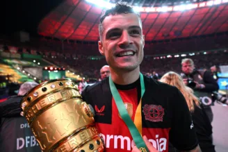 Granit Xhaka, do Bayer Leverkusen