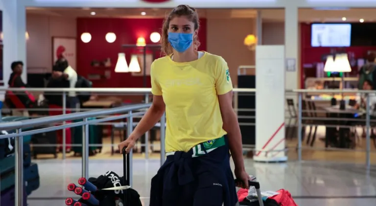 Olimpíadas: mala perdida de Bia Haddad é encontrada e enviada ao COB