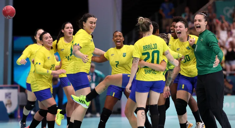 Brasil vence no handebol feminino, tiro com arco e mais: como estão as Olimpíadas hoje (25/07)