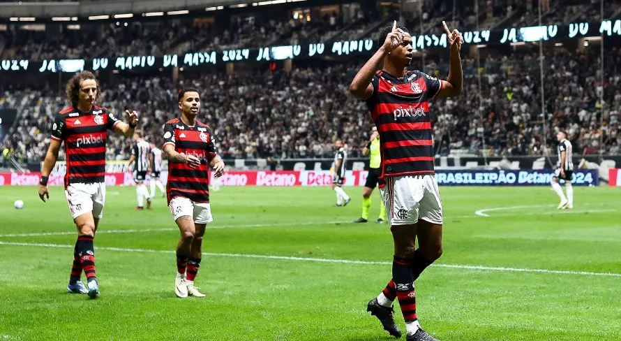 Marcos Braz expõe exigência de Carlinhos após proposta para assinar com o Remo