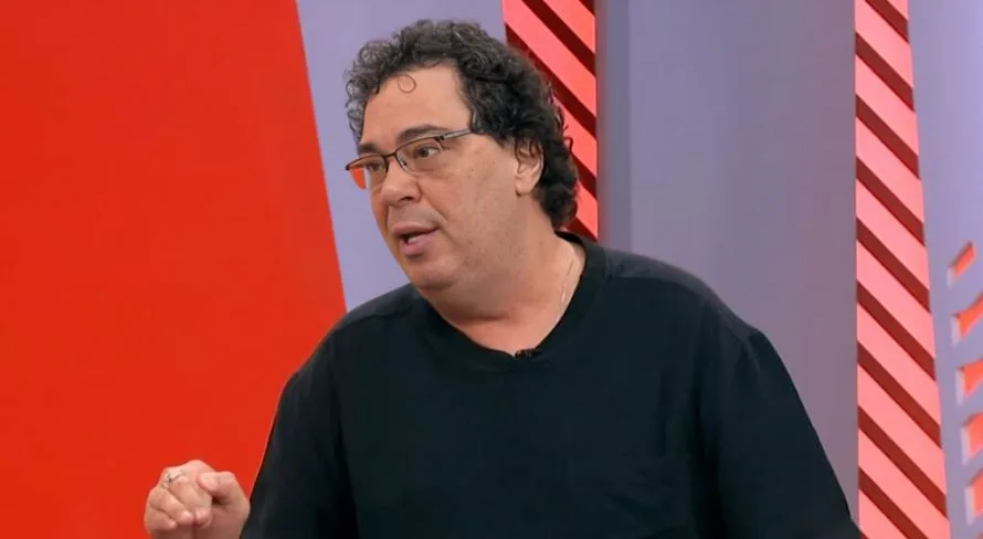 Casagrande exalta time do Brasileirão após vitória: “Ressurge das cinzas”