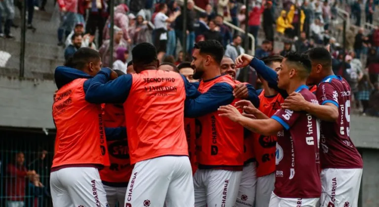 Caxias x Confiança: onde assistir ao jogo do Brasileirão Série C