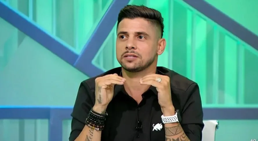 Cicinho faz alerta para time do Brasileirão: “Fica derrubado”