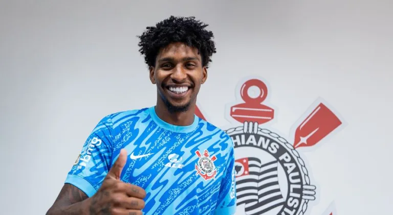Corinthians anuncia contratação de Hugo Souza, ex-Flamengo