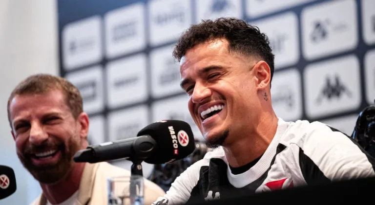 Presidente do Vasco abre o jogo sobre possível interesse do Flamengo em Coutinho