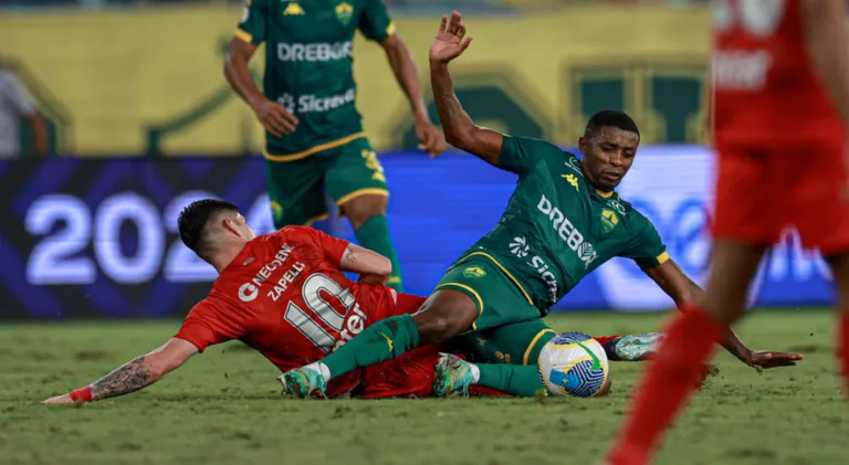 Athletico vence e Cuiabá entra no Z-4 do Brasileirão