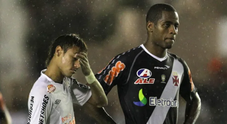 Dedé aponta jogador mais “próximo a Neymar” no Brasileirão hoje Dedé aponta jogador mais “próximo a Neymar” no Brasileirão hoje