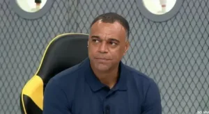 Denílson aponta time que “ressurge” no Brasileirão: “Melhora demais”