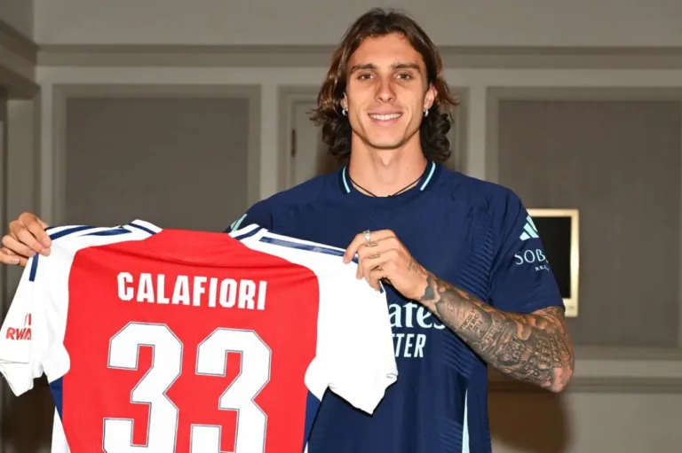 Arsenal anuncia contratação do zagueiro italiano Calafiori