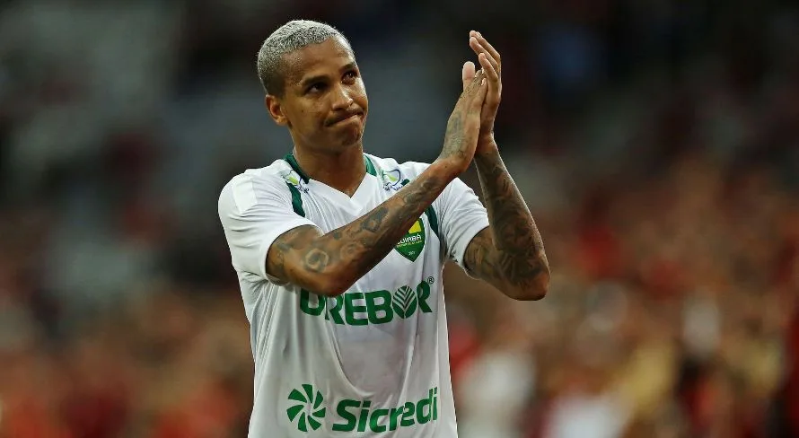 Presidente do Cuiabá abre o jogo sobre negociação com Grêmio por Deyverson