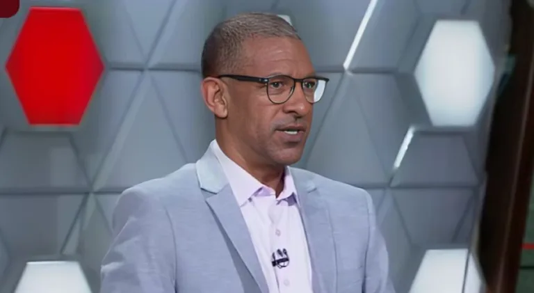 Djalminha elege os quatro maiores jogadores da história