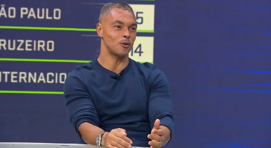 Dodô vê camisa 10 fora da curva no Brasileirão: “Coisa absurda”