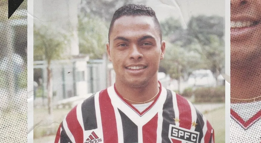 SPFC celebra ‘aniversário’ de goleada no Cruzeiro com show de Dodô; confira