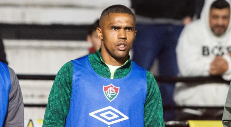 Fluminense movimenta mercado da bola com missão de evitar queda no Brasileirão Série A