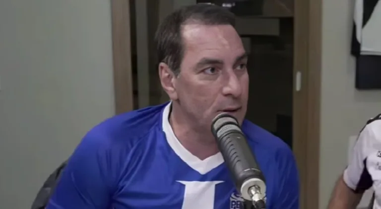 Edmundo cogita demissão de técnico no Brasileirão: “Aconteceu com o Diniz”