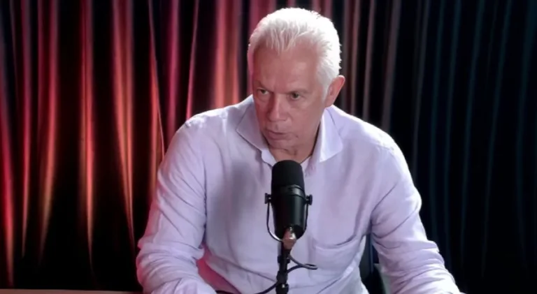 Leão aponta craque extraordinário do futebol brasileiro: “Pena que não jogou muito na seleção”