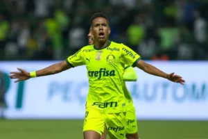Palmeiras perde Estêvão e Abel Ferreira deve colocar novo reforço como titular contra o Cruzeiro