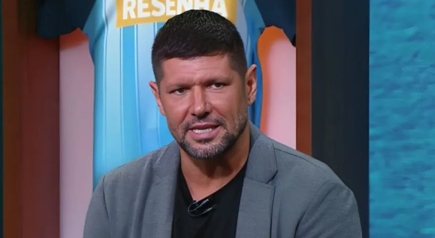 Fábio Luciano vê jogador “diferente” e alerta torcedores do Flamengo: “Acho um erro” 