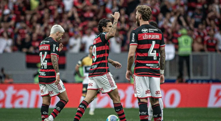 Tite, do Flamengo, revela preocupação com a bola área após gol sofrido: “Houve uma desatenção”