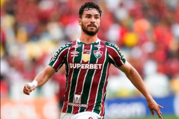 Fluminense perde Martinelli e Freytes por suspensão para decisão nas semifinais da Copa do Mundo de Clubes