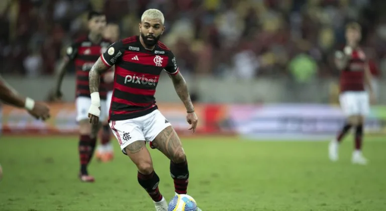Tite, do Flamengo, evita comentários sobre a importância de Gabigol: “É a força do grupo”