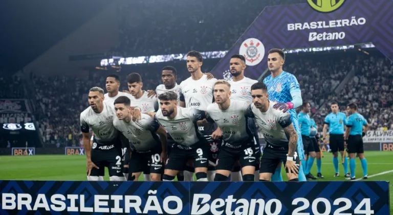 Casagrande aponta único jogador acima da média no Corinthians: “Criativo”