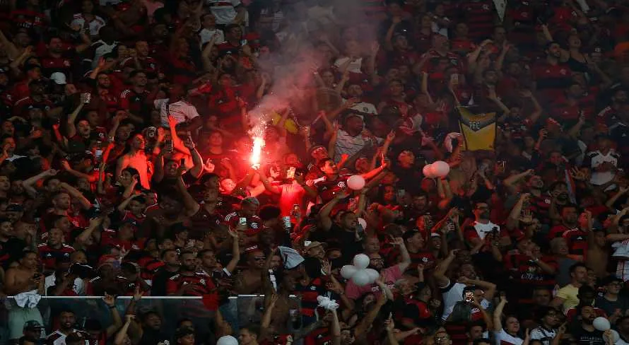 Flamengo marca dois contra o Palmeiras na Copa do Brasil; assista