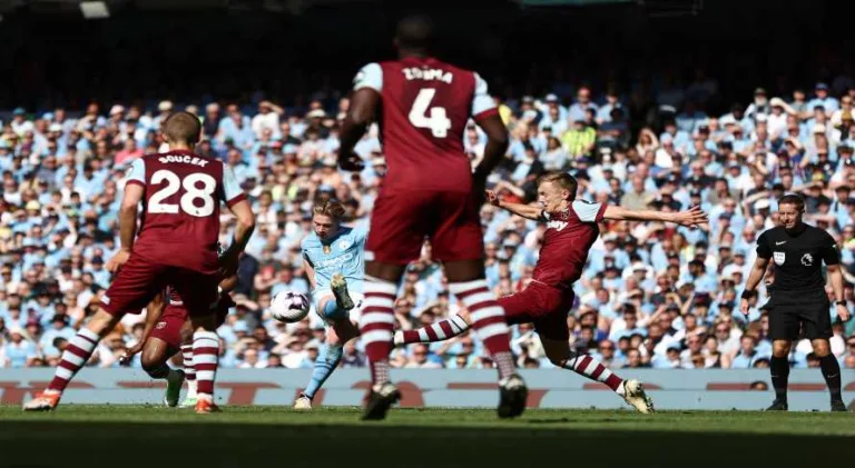 West Ham encaminha dois reforços para o ataque