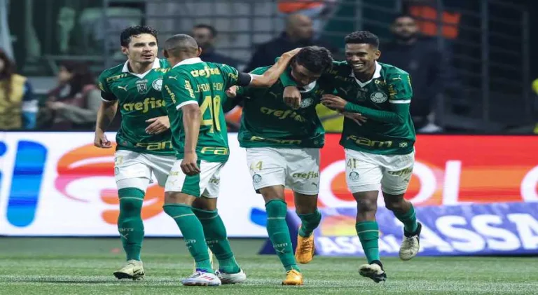 Palmeiras vence clássico e afunda o Corinthians no Z-4 do Brasileirão