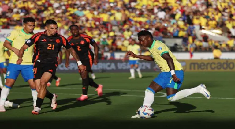 Brasil empata com a Colômbia e enfrentará o Uruguai no mata-mata da Copa América