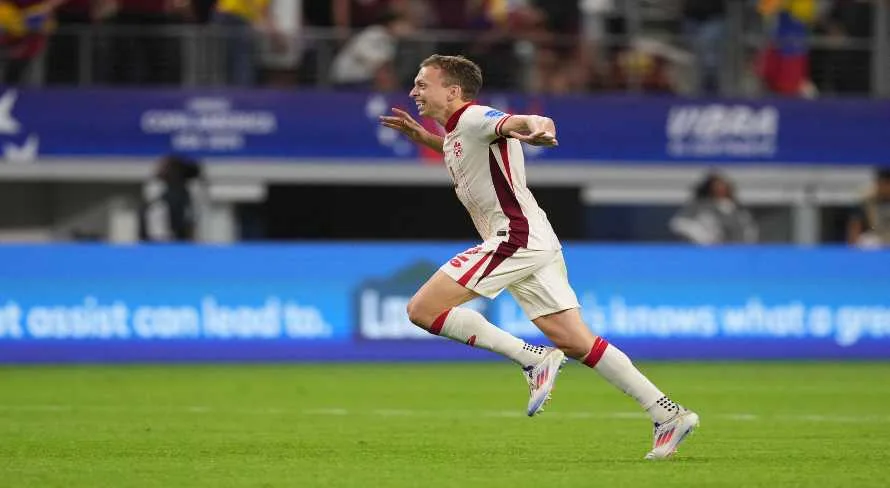 Canadá supera Venezuela nos pênaltis e avança à semifinal da Copa América