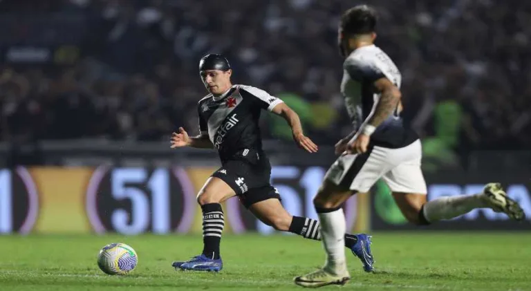 Com direito a “lei do ex”, Vasco vence o Corinthians no Brasileirão