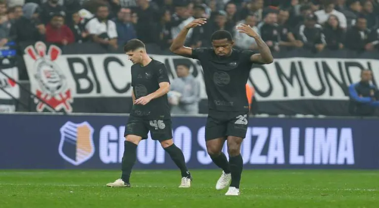 Craque Neto detona jogador do Corinthians e dispara: “Não dá pra jogar mais” 