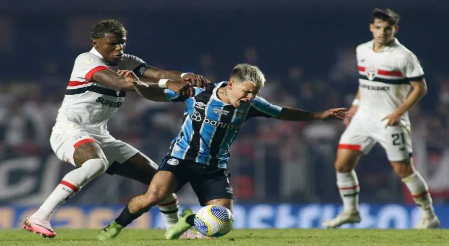 SPFC vence o Grêmio e conquista vaga no G-4 do Brasileirão