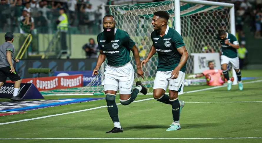 Goiás vence o América-MG e se aproxima do G-4 do Brasileirão Série B