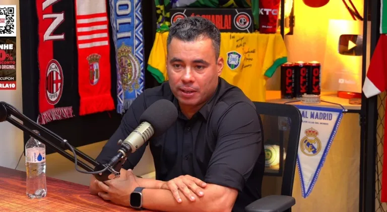 Jair Ventura aponta torcedores que mais empurram o seu time