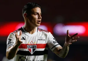 Cicinho diz que James Rodríguez usou o SPFC para se preparar para a Copa América